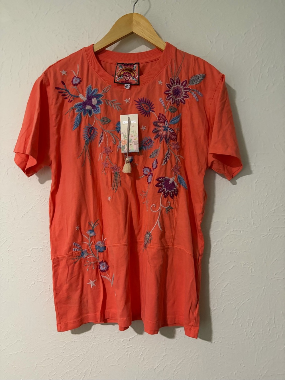 NWT Johnny Was Phoebe Short Sleeve Seamed Relaxed Tee Size Medium